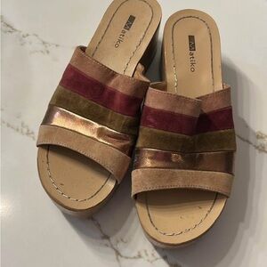 Women's Multicolor Clogs